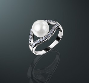 Серебряное кольцо с жемчугом к-560310: белый пресноводный жемчуг, серебро 925°